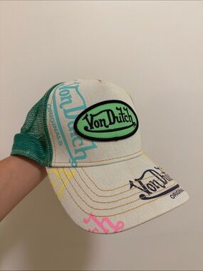 Von Dutch Cream & Green Logo Mesh Trucker Hat
